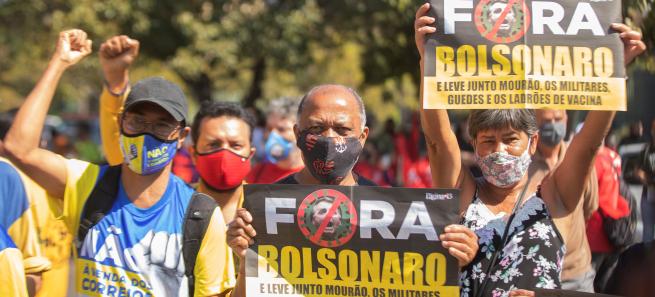 Protesto a exigir a demissão de Bolsonaro em Brasília a 18 de agosto de 2021